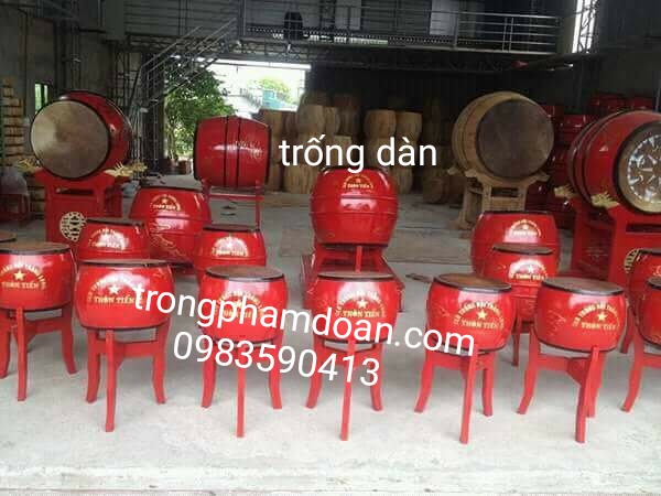 Trống dàn hoa văn trắng